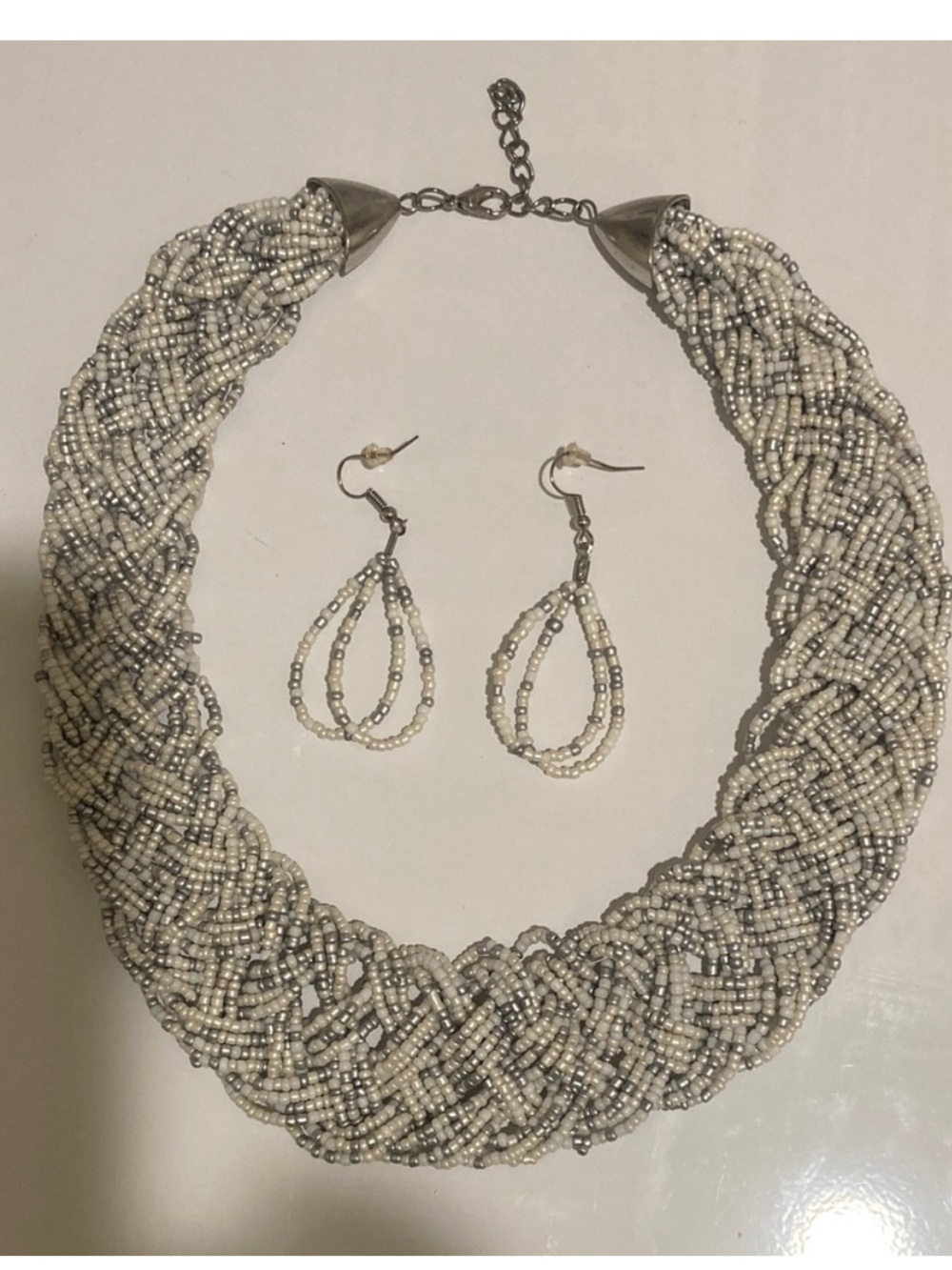 Elegant Beaded Necklace and Earring Set - Picture 6 of 6